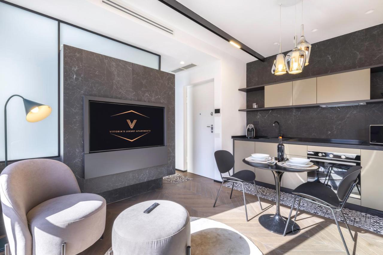 Vittoria'S Luxury Apartment Cagliari Exterior foto